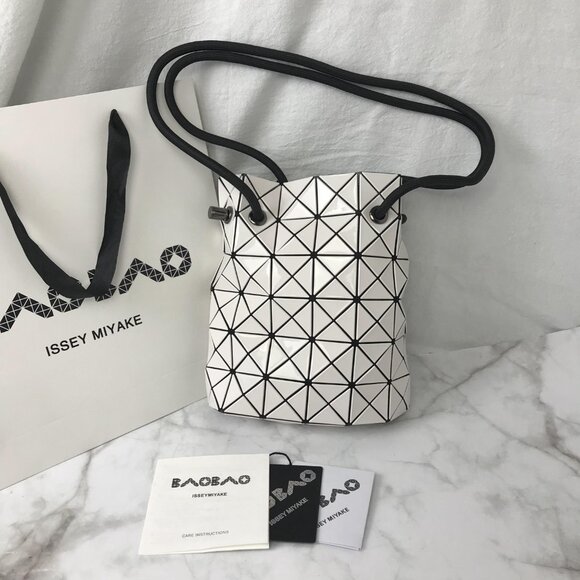NO.851 NEW BAO BAO ISSEY MIYAKE  WRING shoulder bag Authentic - Picture 1 of 15